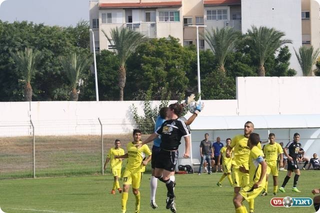 הצטיין בשער של נהריה. מקסים פסטר באוויר (מיכה פישנזון)